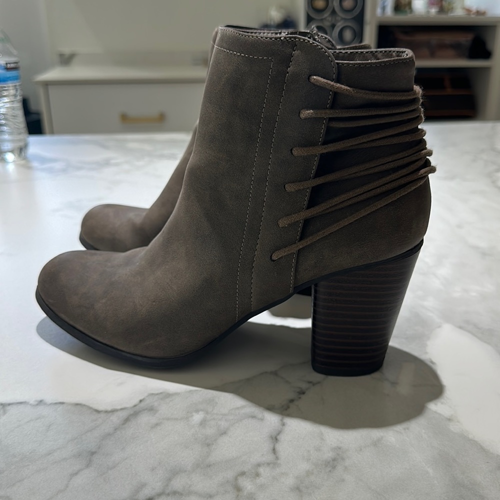 Madden Girl Boots ❤️ size‎ 10m brown Gently used